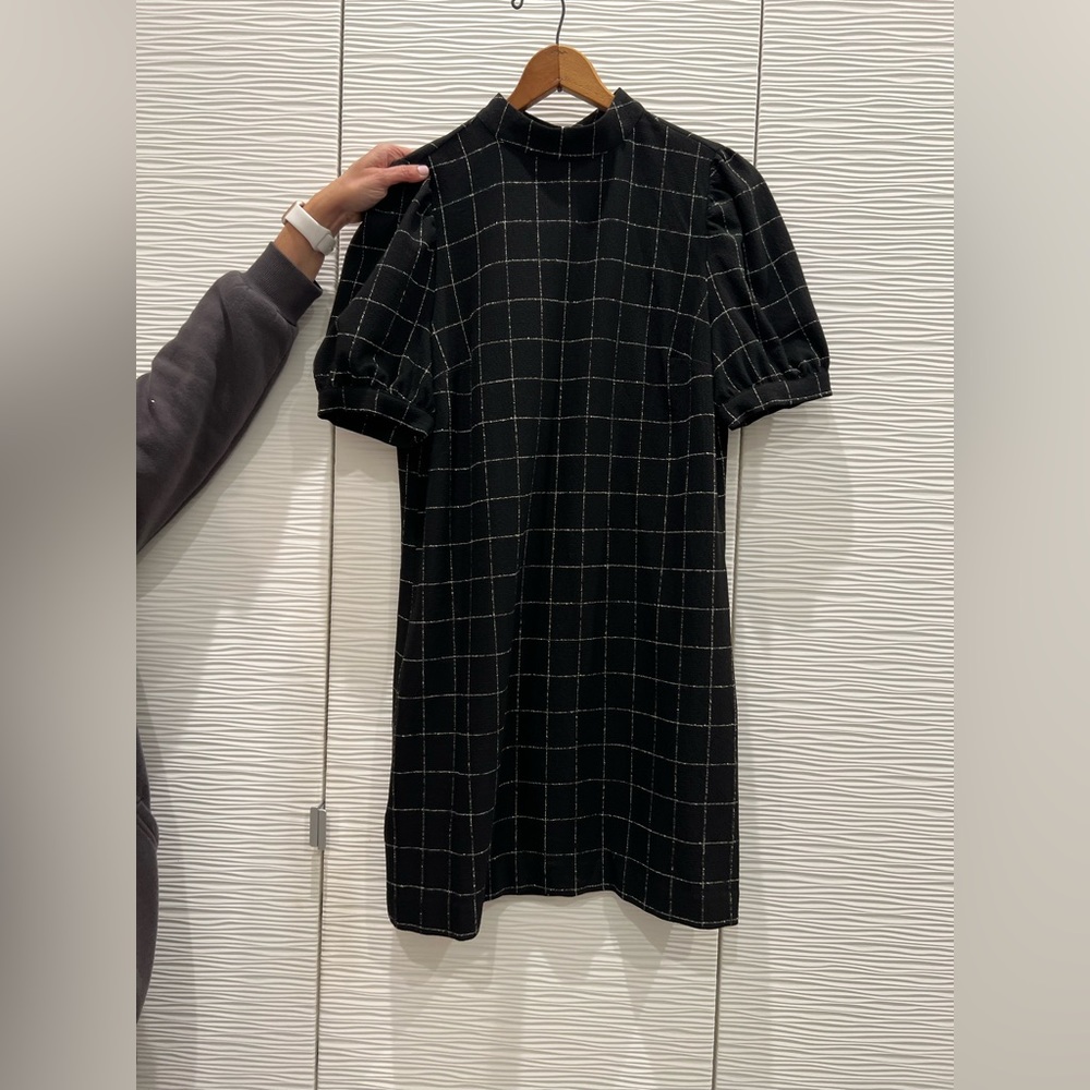 Loft size 8 black dress with white stripes